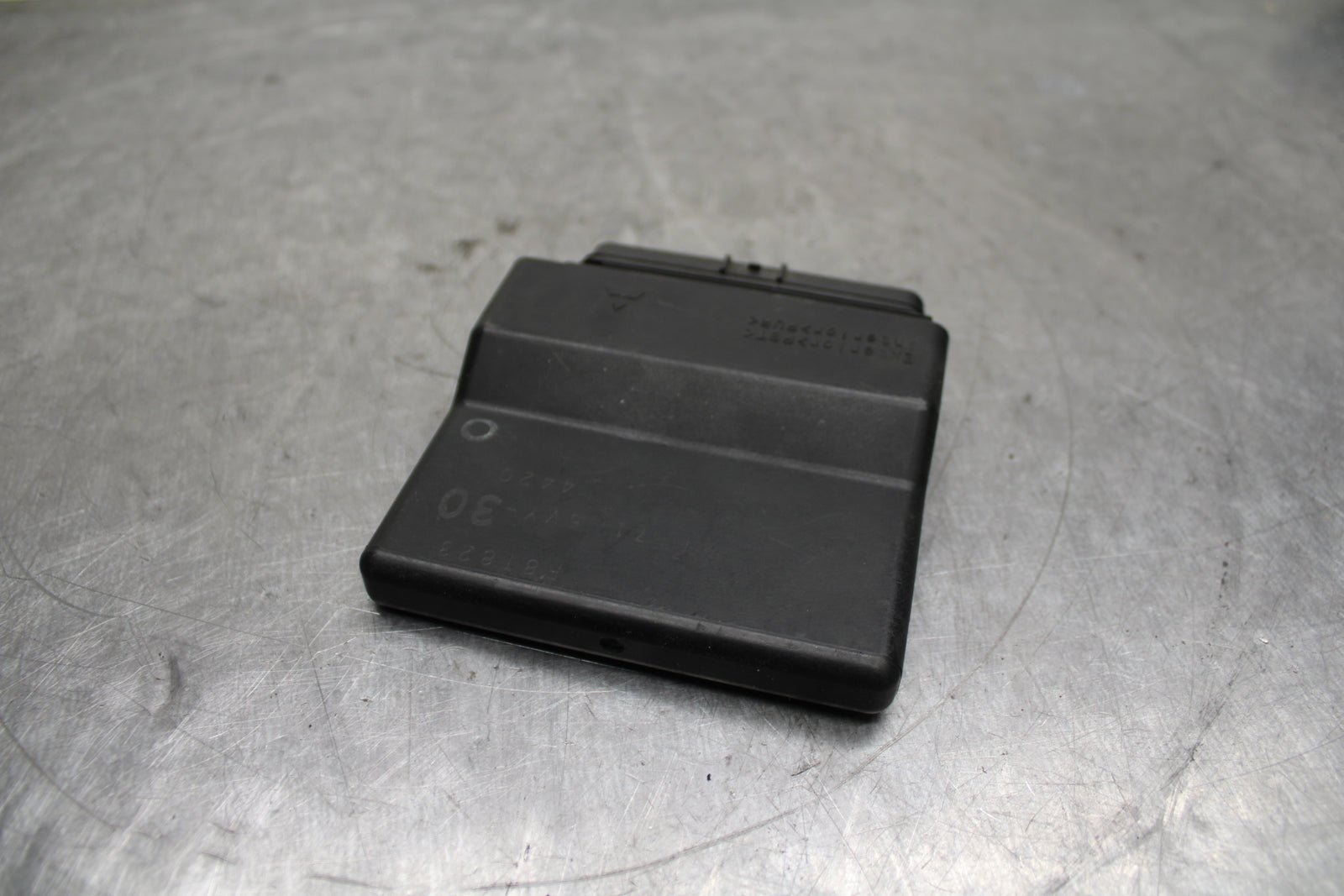 04-05 YAMAHA YZF R1 ECU COMPUTER CONTROLLER UNIT BLACK BOX ECM CDI BB131