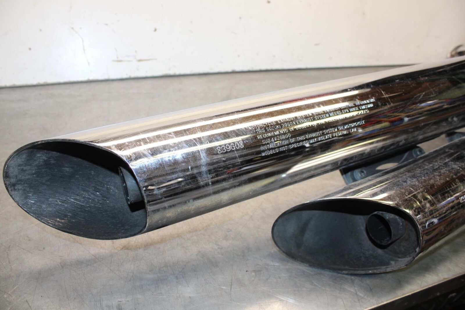 2013 Suzuki Boulevard C50T EXHAUST SYSTEM FULL HEADERS PIPES BB625