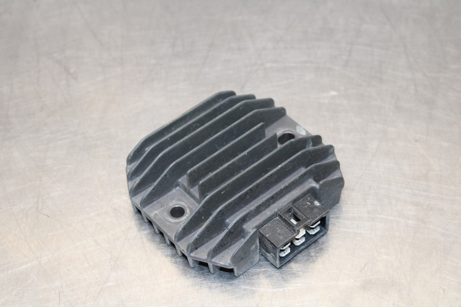 08-18 KAWASAKI KLR650 RECTIFIER VOLTAGE REGULATOR BB183