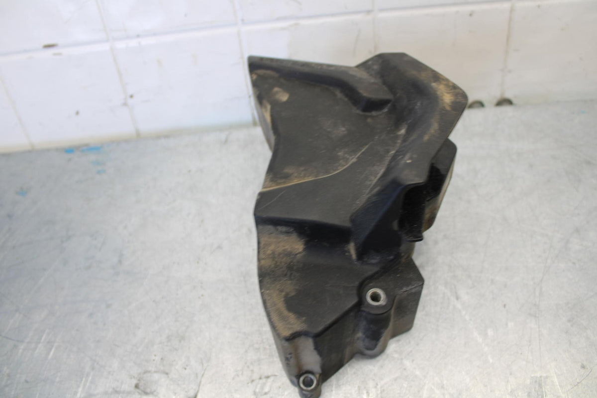 07-08 YAMAHA YZF R1 ENGINE SPROCKET COVER 4C8-15418-00-00 BB439