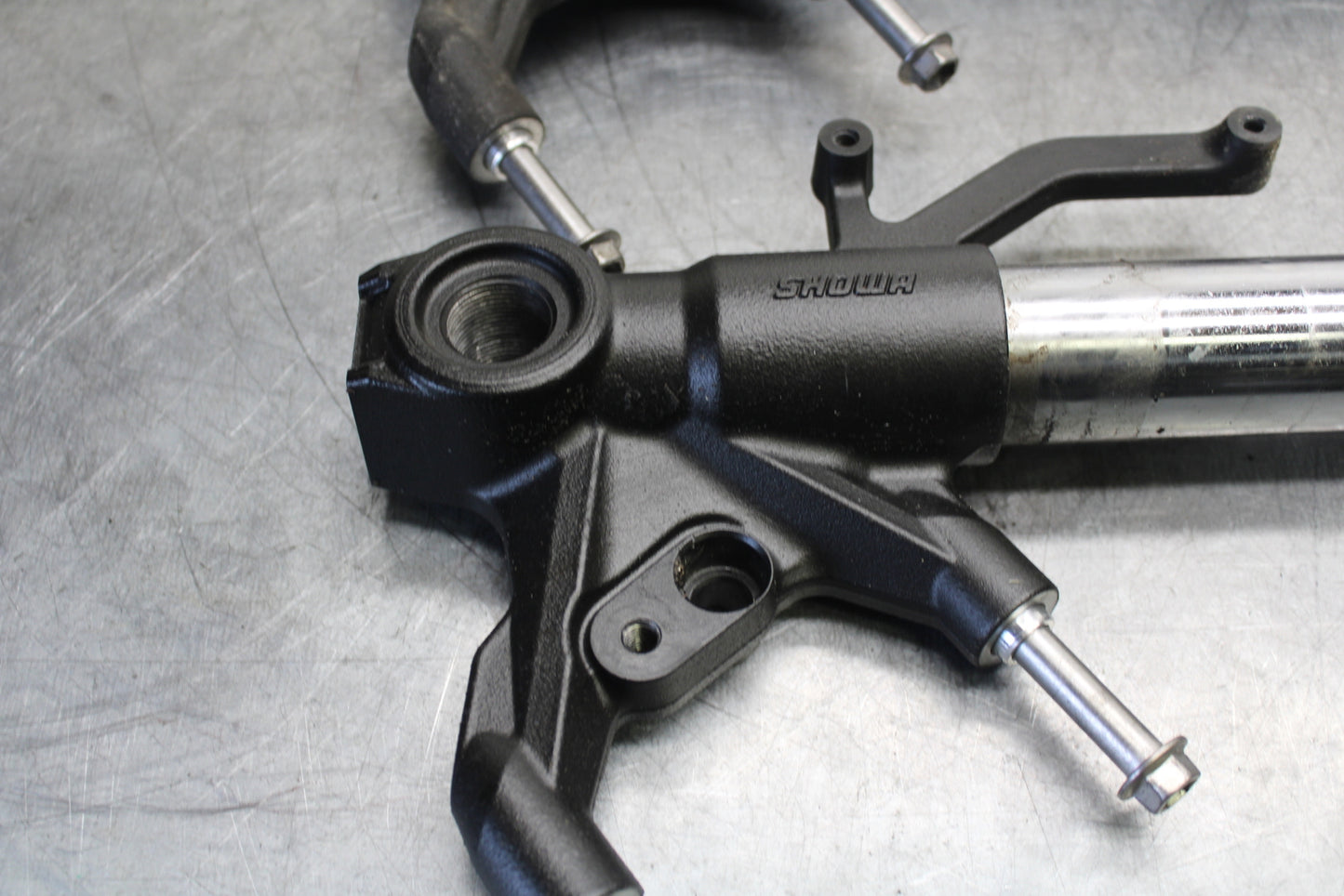 13-18 KAWASAKI NINJA ZX6R FRONT FORKS SHOCK SUSPENSION SET PAIR  BB682