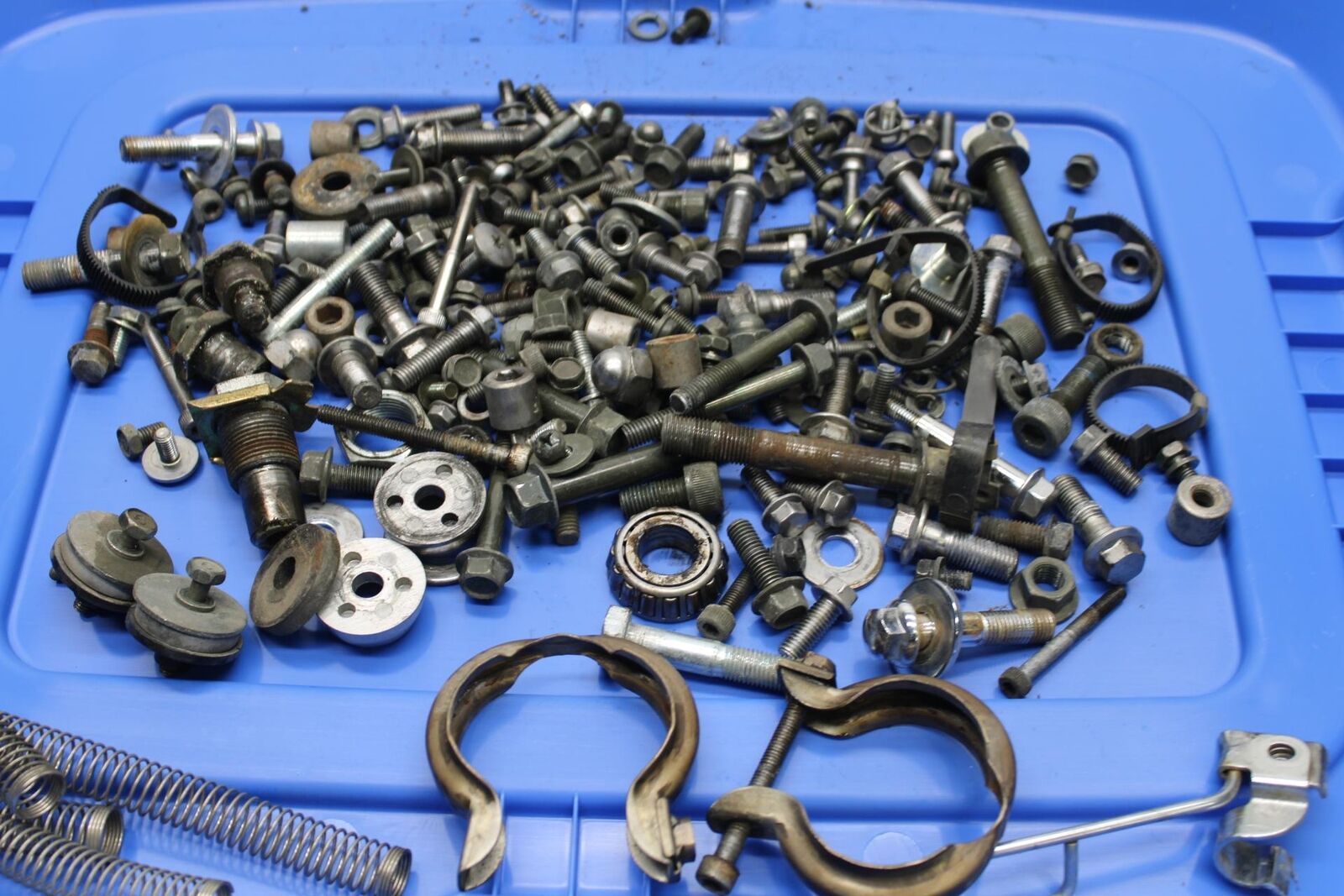 93-07 YAMAHA VMAX 1200 MISCELLANEOUS BOLTS HARDWARE MOTOR BB634
