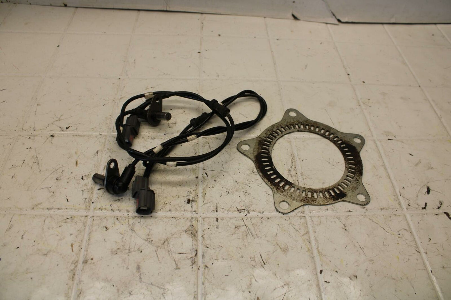 15 KAWASAKI NINJA 300 EX300  ABS BRAKE SENSOR RING BB14