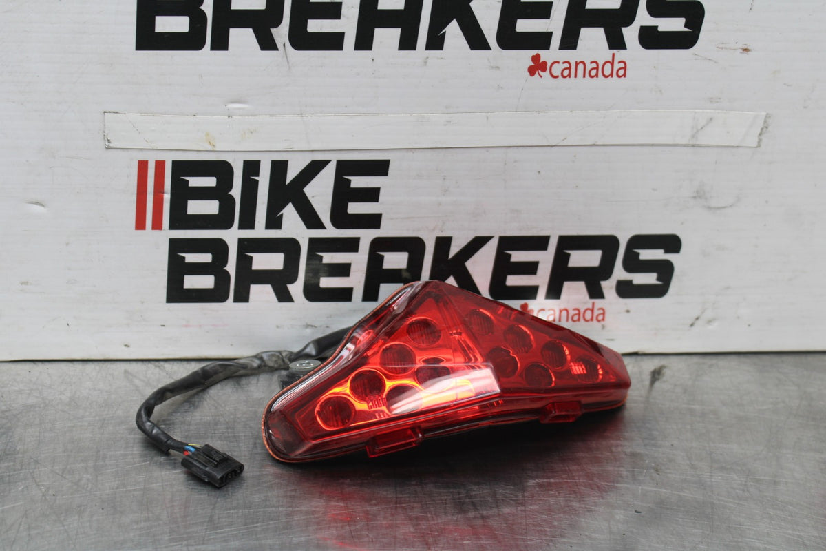 12 KAWASAKI NINJA 650 EX650E REAR TAIL TAILLIGHT BACK BRAKE LIGHT BB926