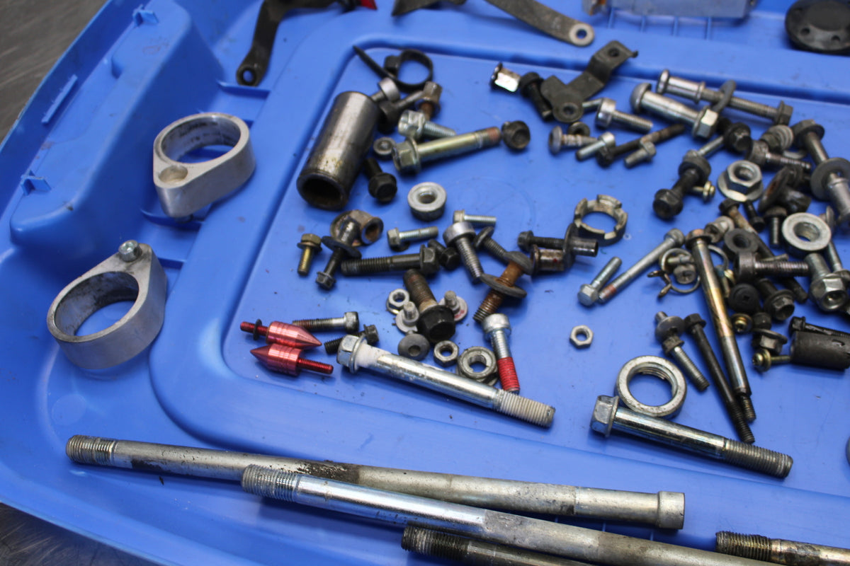 98-05 HONDA SUPER HAWK 1000 VTR1000F MOUNTING BOLTS HARDWARE SCREWS BB152