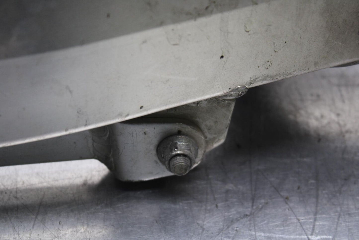 1999 Suzuki GSXR600 REAR SWINGARM BACK SUSPENSION SWING ARM BB580