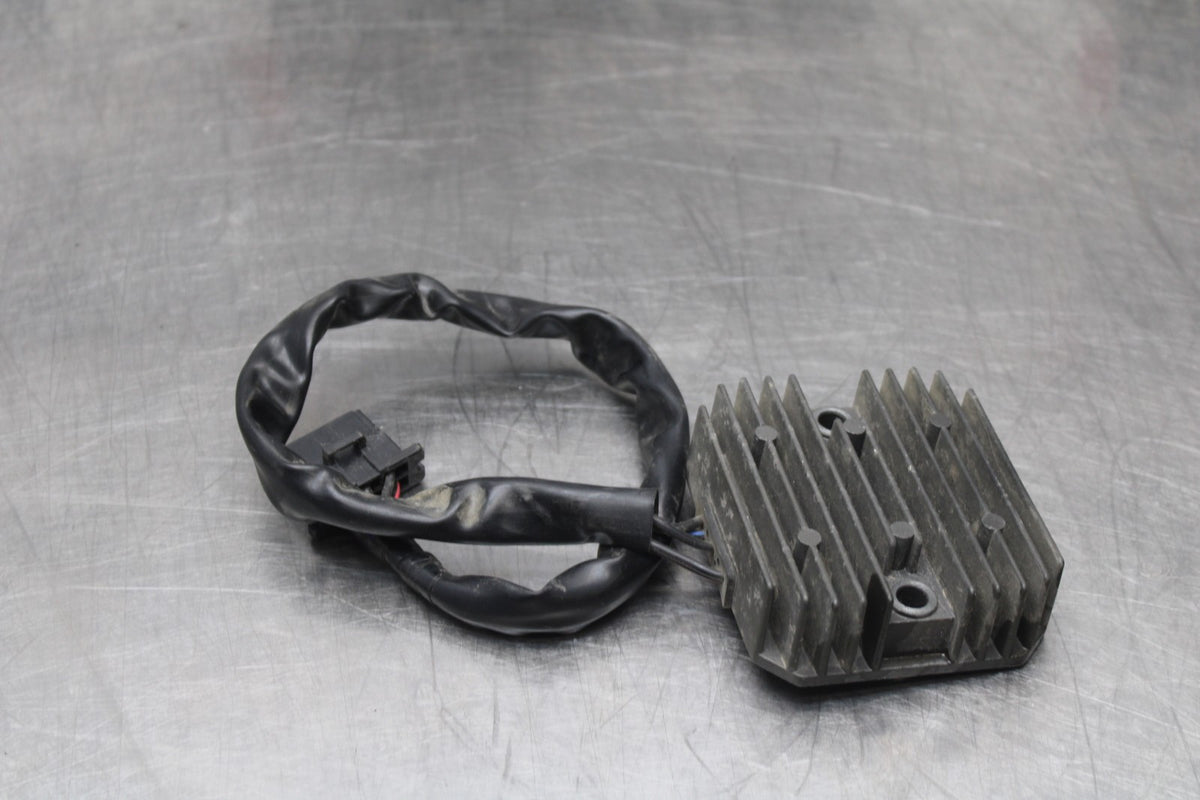 08 HONDA CBR125R RECTIFIER VOLTAGE REGULATOR BB839