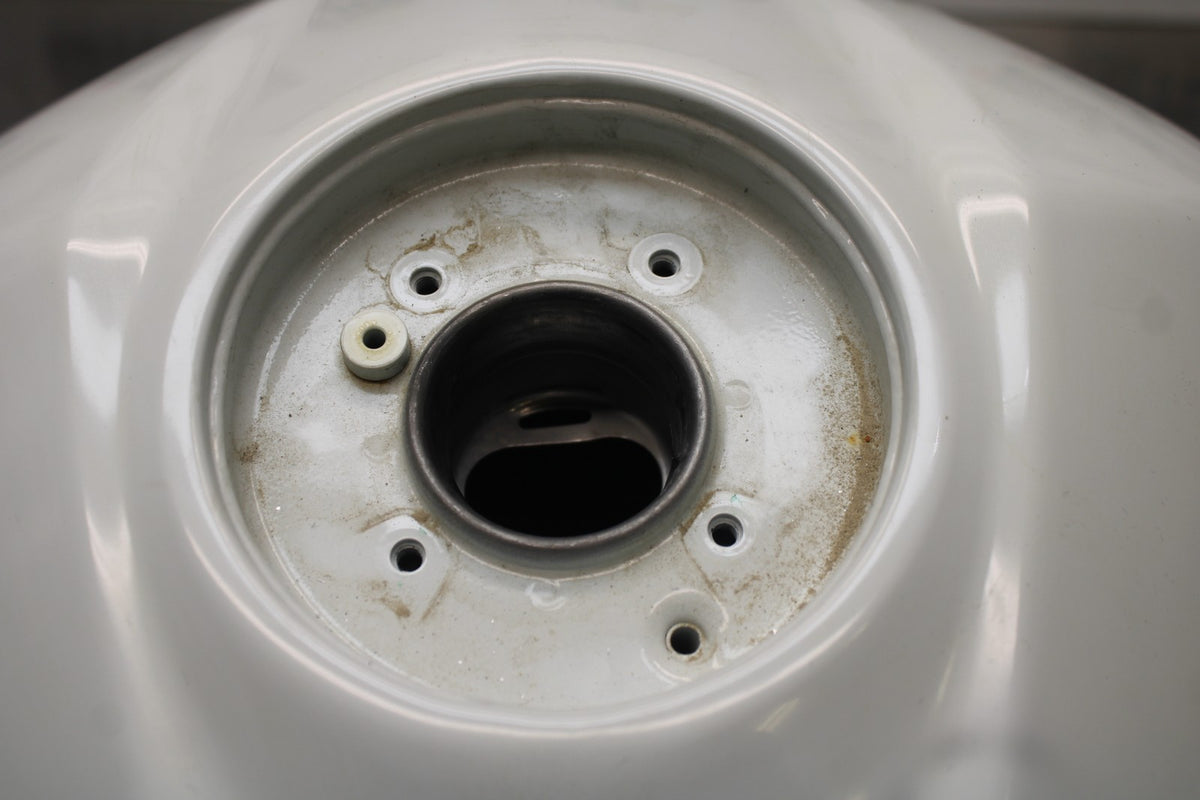 18-26 KAWASAKI Z400 GAS TANK FUEL CELL PETROL RESERVOIR BB852