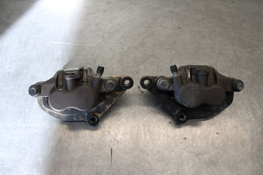 09-15 YAMAHA FZ6R RIGHT LEFT FRONT BRAKE CALIPER SET PAIR CALIPERS BB686
