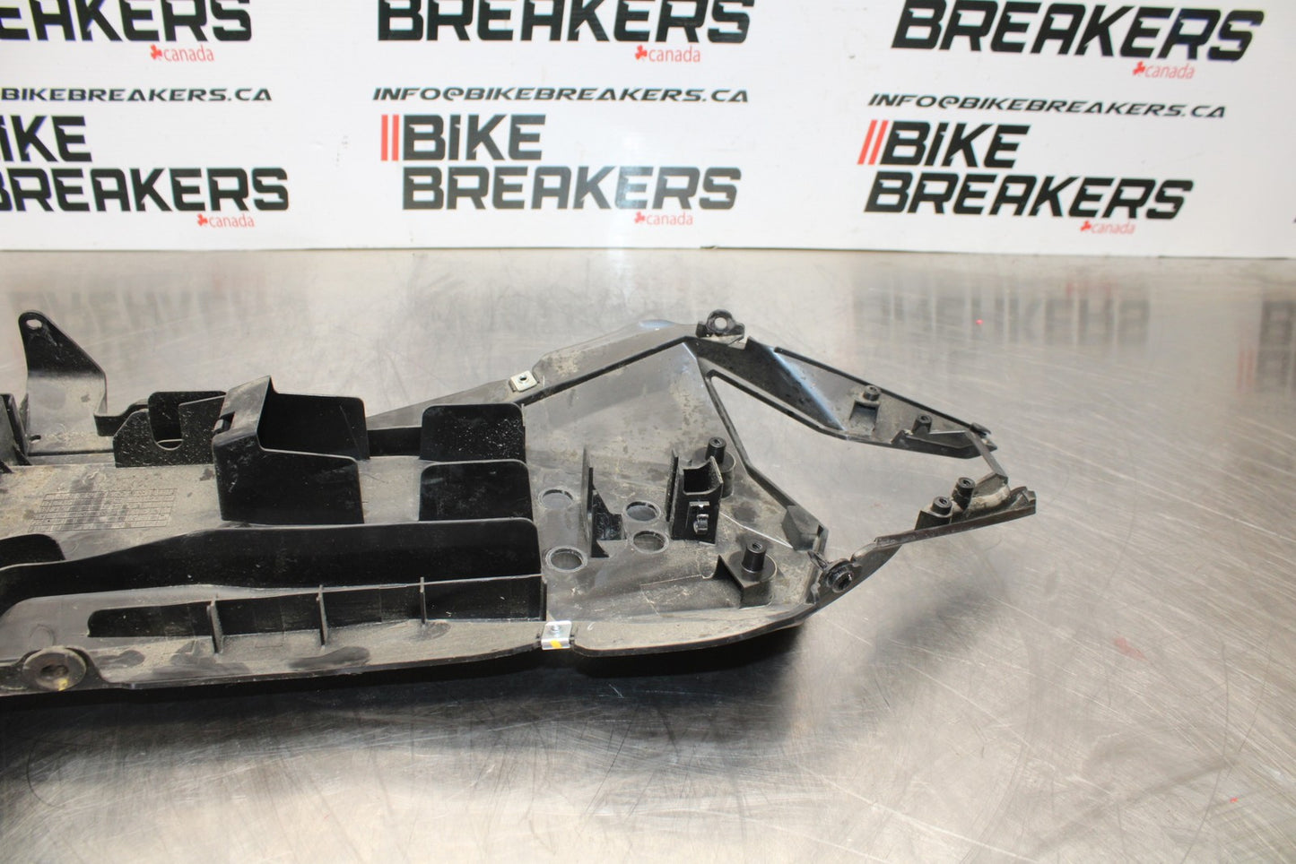 18-23 KAWASAKI NINJA 400 EX400 ABS REAR BACK TAIL UNDERTAIL FAIRING BB177