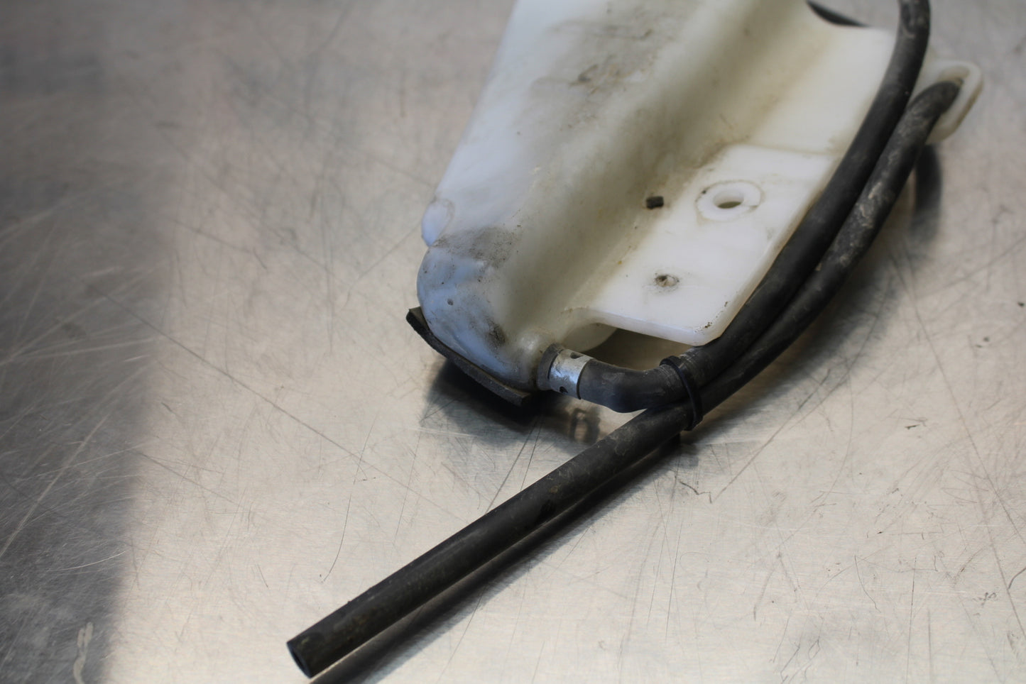 11 SUZUKI GSXR1000 COOLANT WATER TANK RESERVOIR BOTTLE BB142