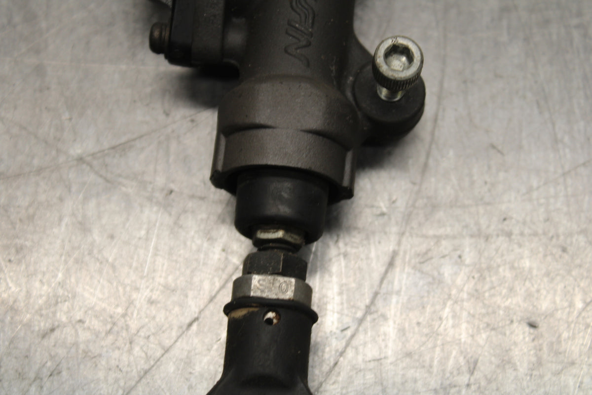 03-04 HONDA CBR600RR REAR BACK BRAKE MASTER CYLINDER BB127