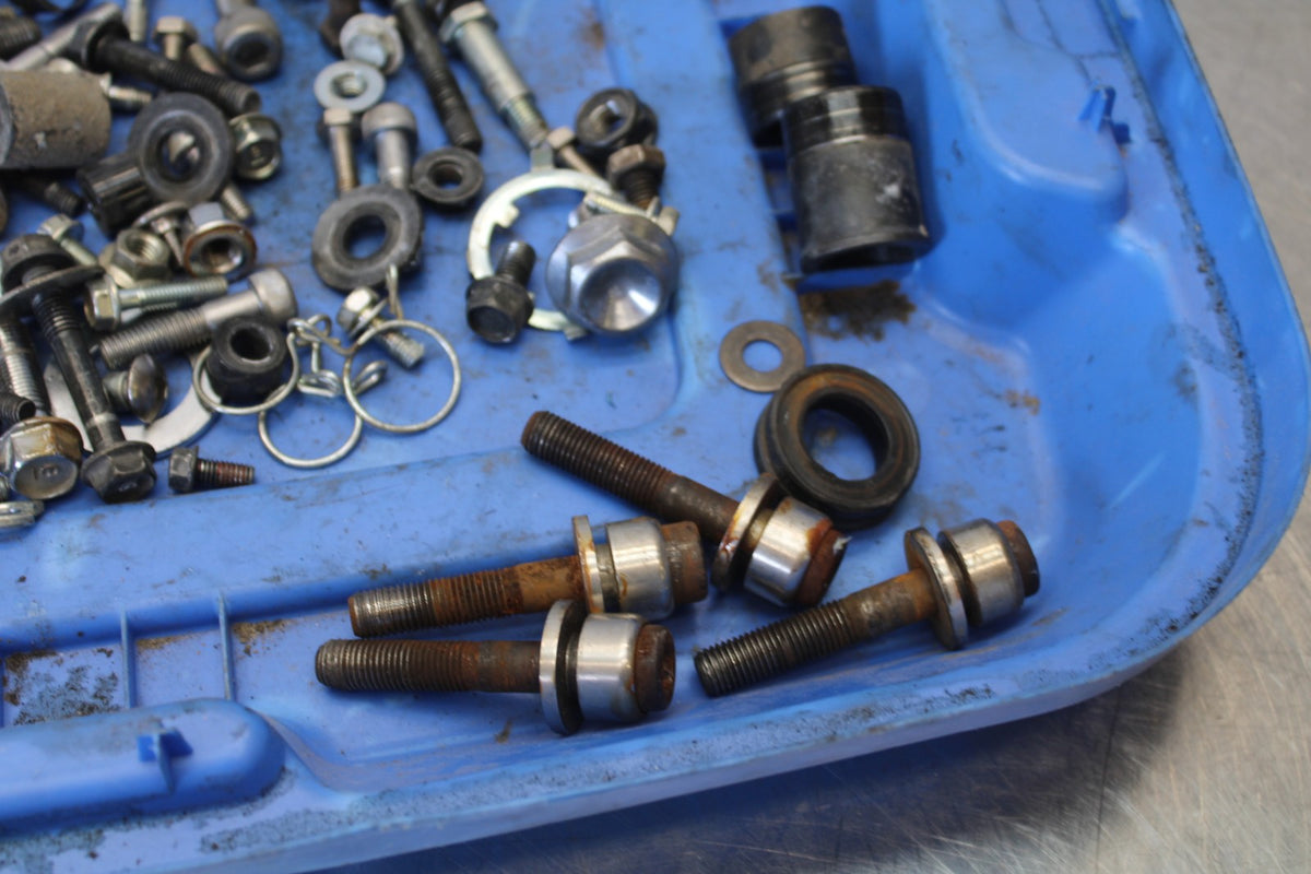 14 HONDA SHADOW 750 VT750C2B LEFTOVER MOUNTING BOLTS HARDWARE SCREWS BB867