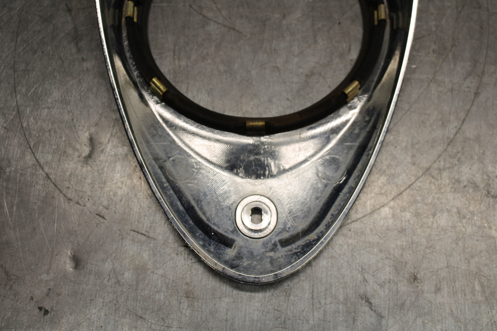 02-03 YAMAHA V STAR 1100 GAS TANK CAP COVER TRIM PANELCOWL FAIRING BB124