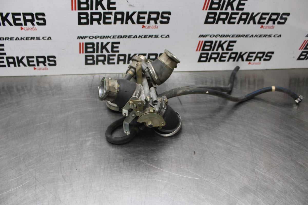 02 DUCATI MONSTER 620 MAIN FUEL INJECTORS / THROTTLE BODIES