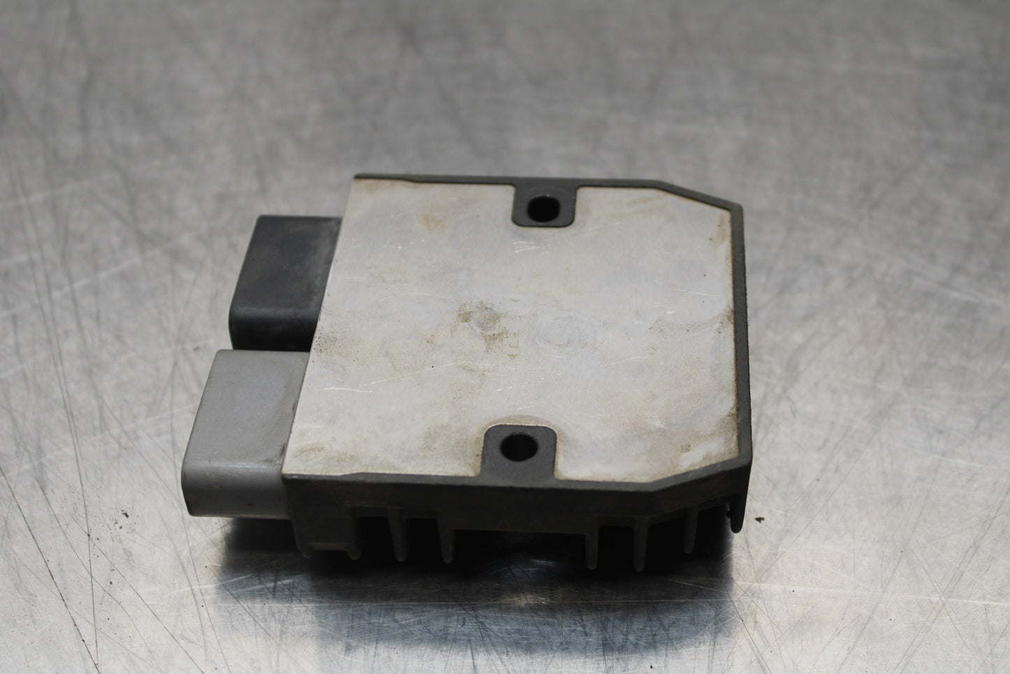 04-05 KAWASAKI NINJA ZX10R RECTIFIER VOLTAGE REGULATOR BB163