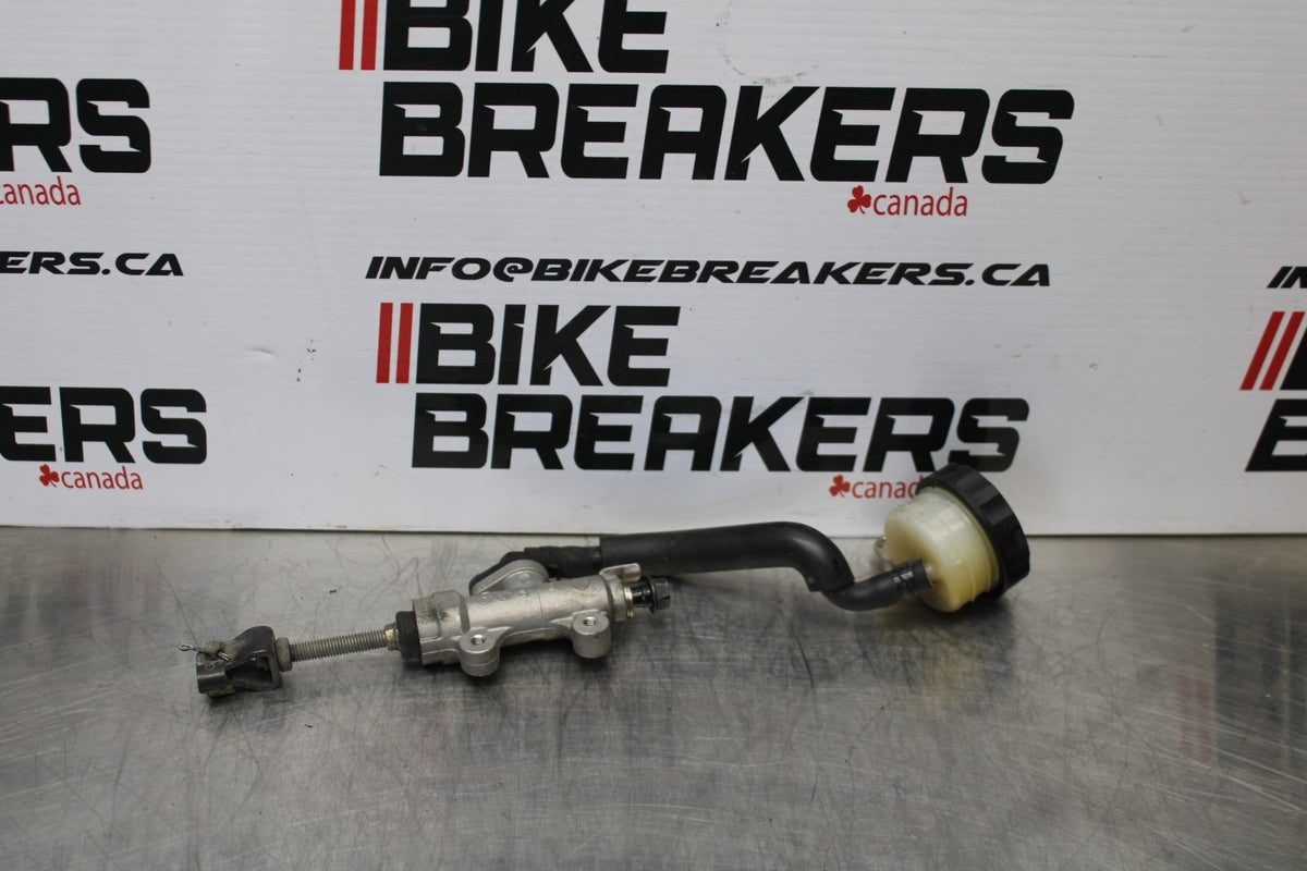 01-06 HONDA CBR600F4I REAR BACK BRAKE MASTER CYLINDER W RESERVOIR BB185