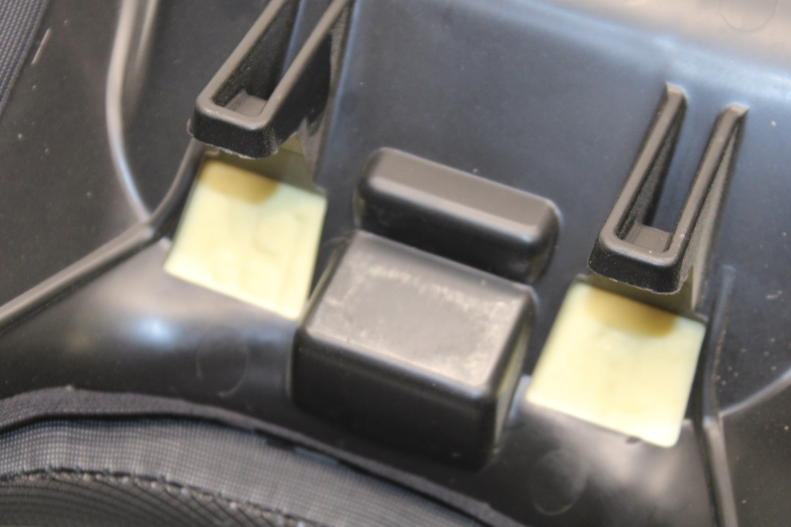 18-23 KAWASAKI NINJA 400 FRONT DRIVERS SEAT PAD SADDLE PILLION BB660