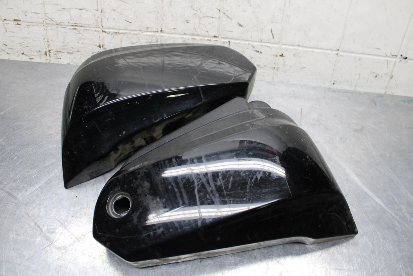 2005 Kawasaki Vulcan 1600 VN1600A Classic SIDE COVER PANEL COWL PAIR BB574