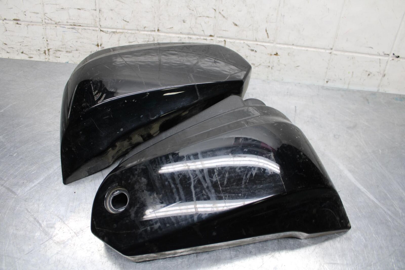 2005 Kawasaki Vulcan 1600 VN1600A Classic SIDE COVER PANEL COWL PAIR BB574
