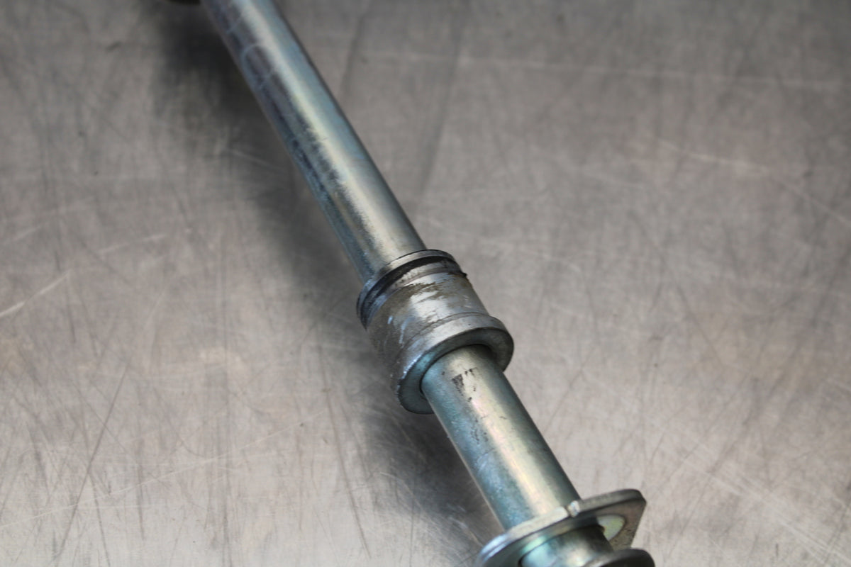 09-15 YAMAHA FZ6R REAR AXLE BACK WHEEL RIM PIVOT BOLT AXEL BB161