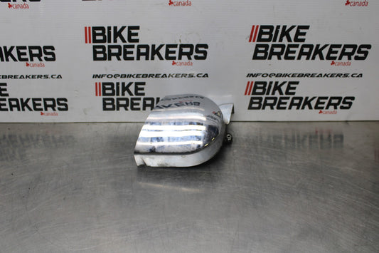 02 KAWASAKI VULCAN 800 VN800B CLASSIC ENGINE SPROCKET COVER BB862
