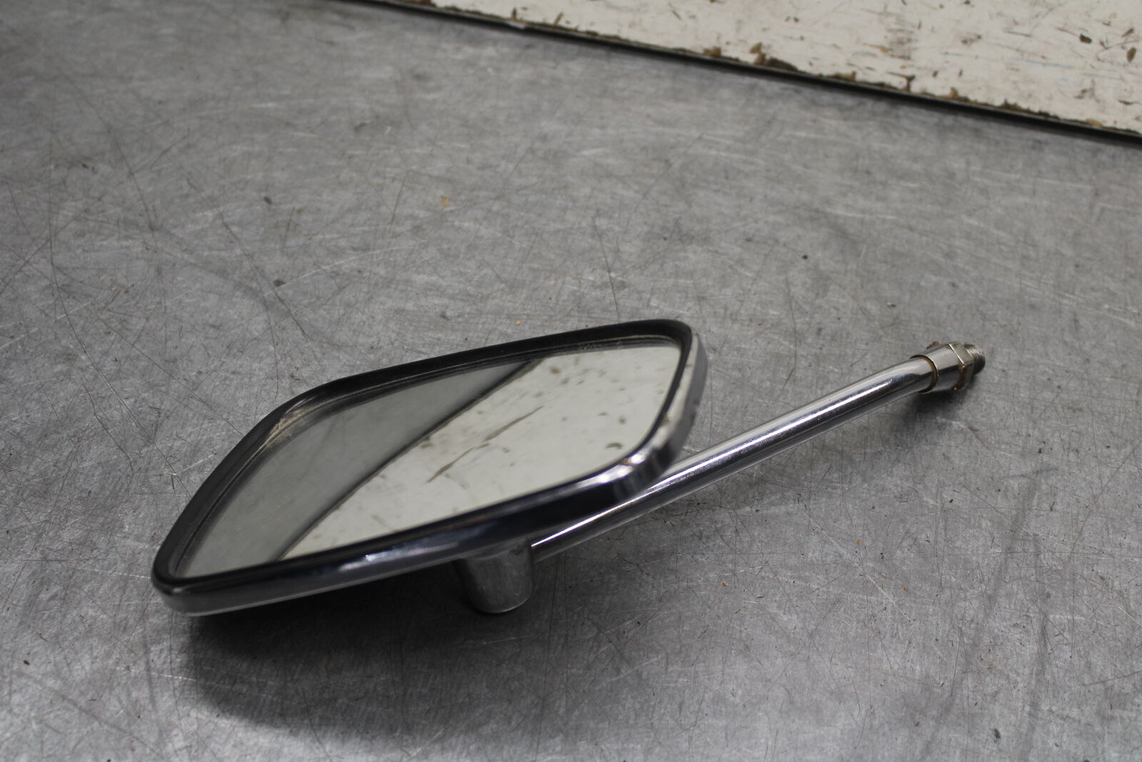 85-86 SUZUKI MADURA 1200 RIGHT SIDE REAR VIEW MIRROR  BB691