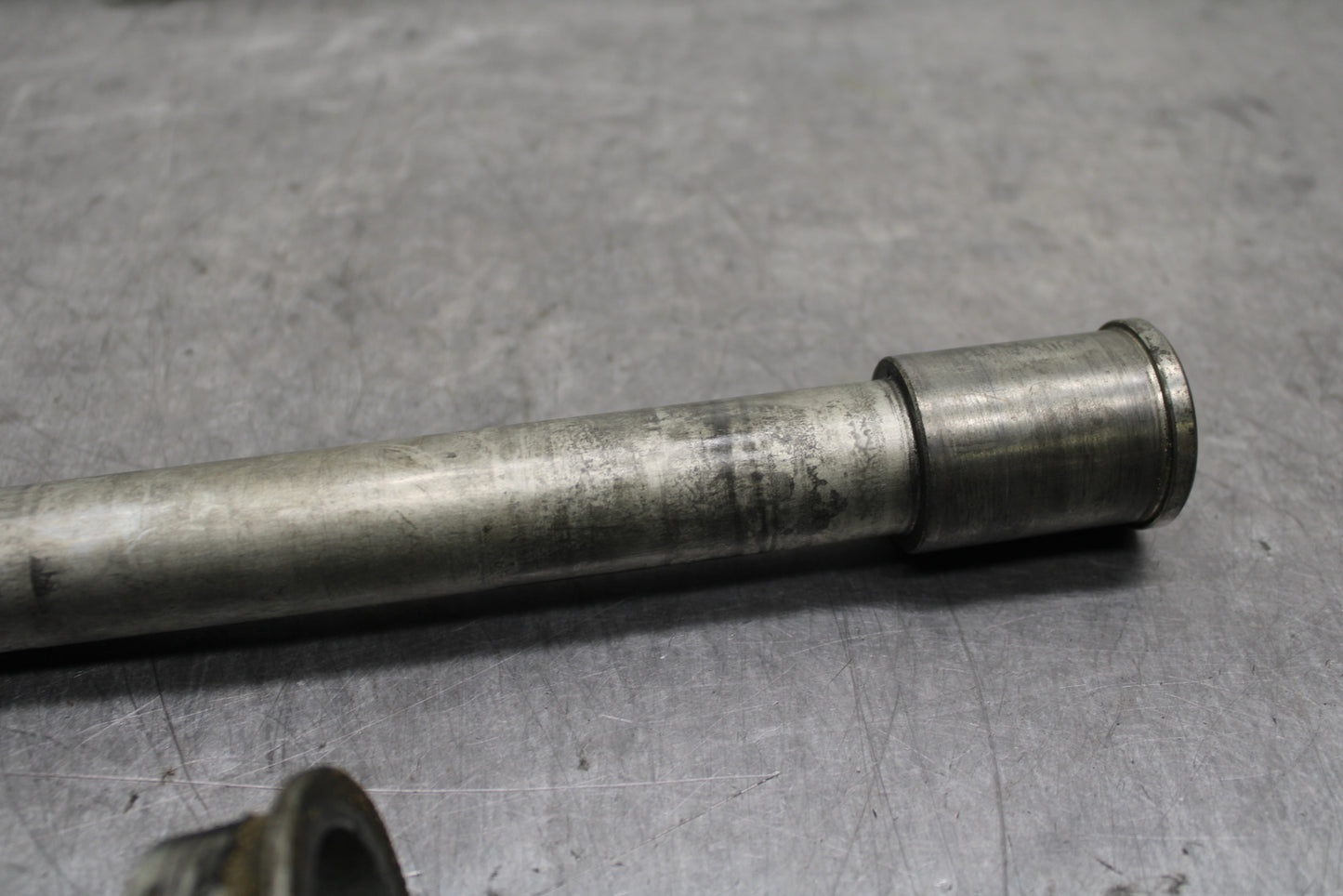 00-05 KAWASAKI NINJA ZX12R FRONT WHEEL RIM AXLE PIVOT BOLT BB121