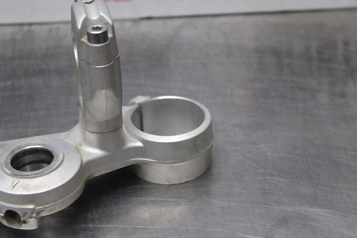 15 TRIUMPH TIGER 800 FORKS UPPER TRIPLE TREE CLAMP BB873