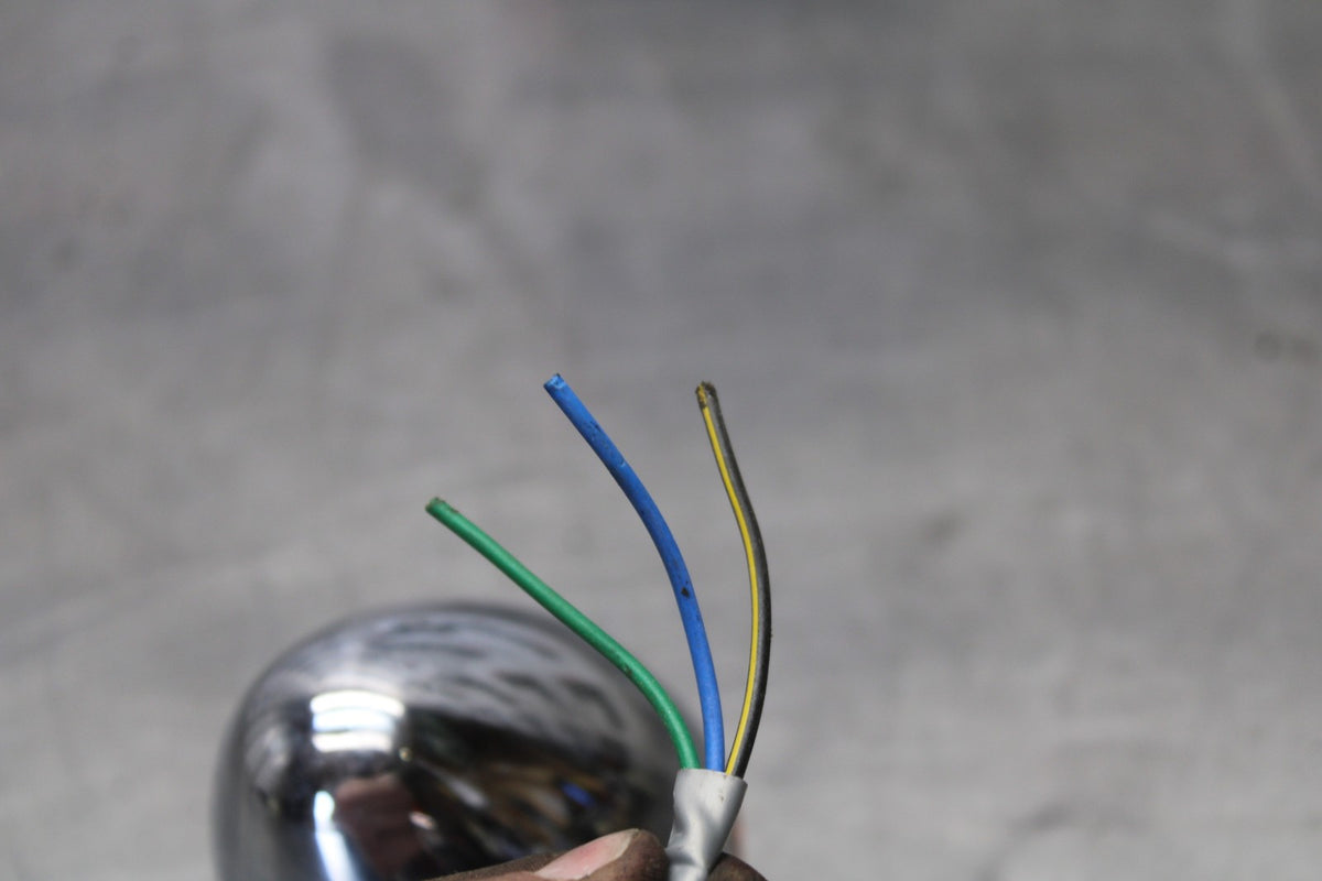 03 KAWASAKI VULCAN 1600 LEFT FRONT TURN SIGNAL LIGHT INDICATOR BB865