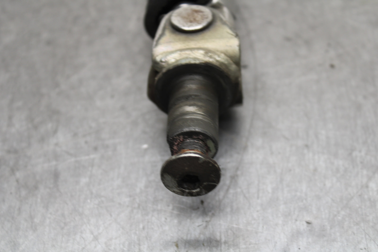 00-02 KAWASAKI NINJA ZX6R LEFT FRONT FOOT REST PEG STEP BB750