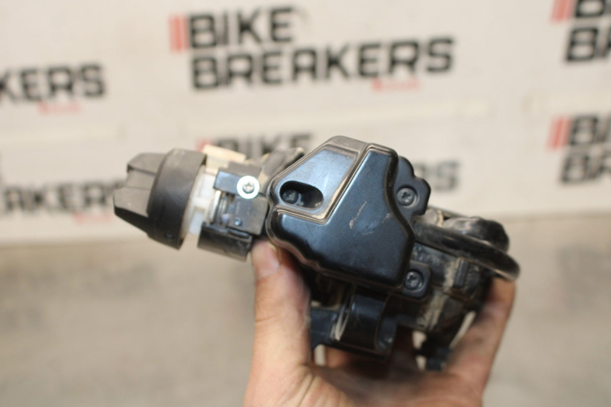 24-25 KAWASAKI NINJA 500 EX500J ABS IGNITION LOCK SEAT & HELMET LOCK BB934
