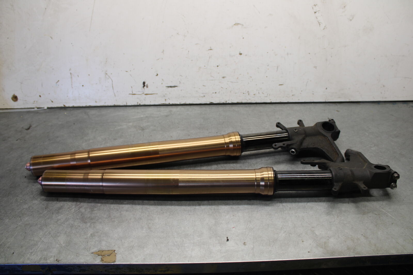 05-06 SUZUKI GSXR1000 FRONT FORKS SHOCK SUSPENSION SET PAIR 51103-41G20 BB663