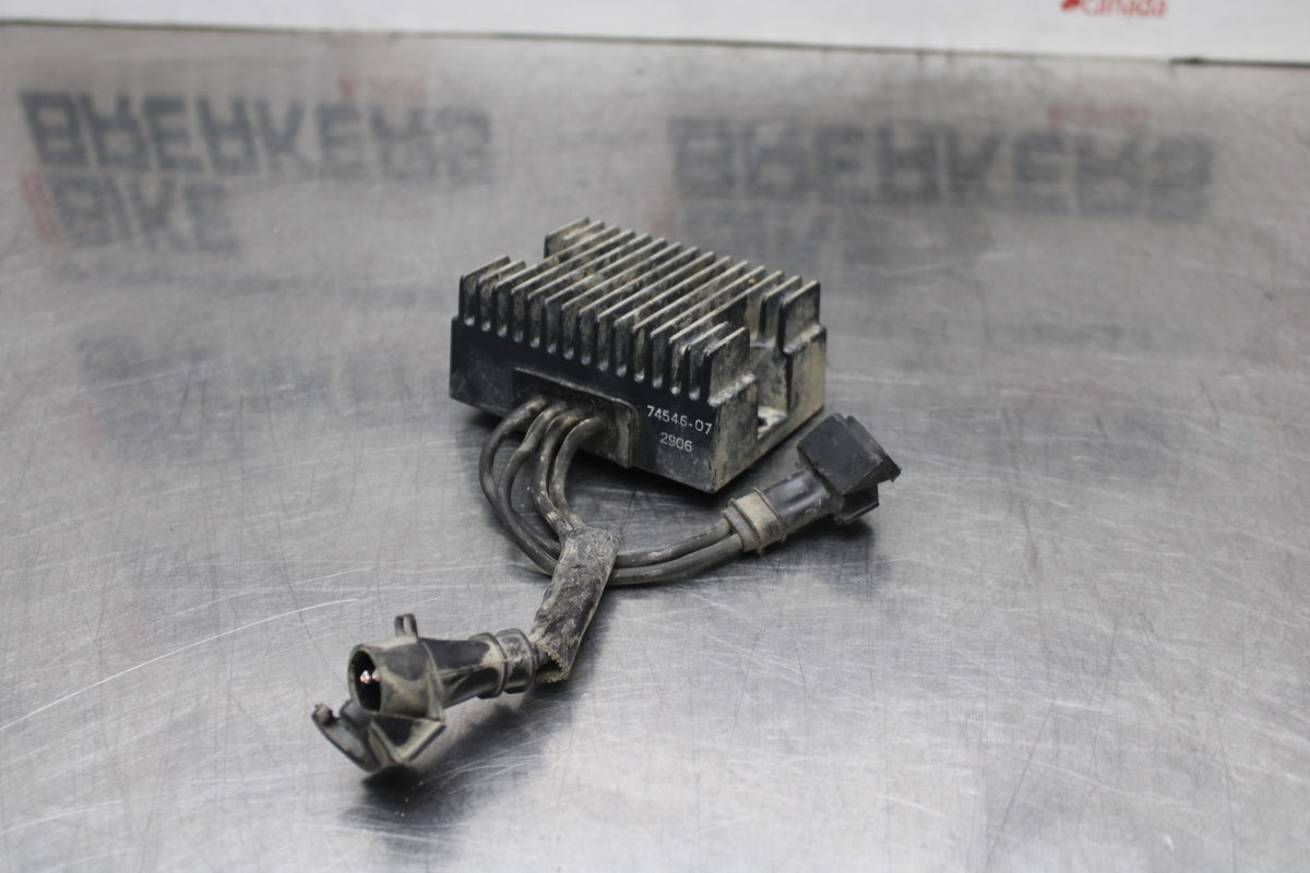 07 HARLEY-DAVIDSON SPORTSTER 1200 XL1200C RECTIFIER VOLTAGE REGULATOR  BB833