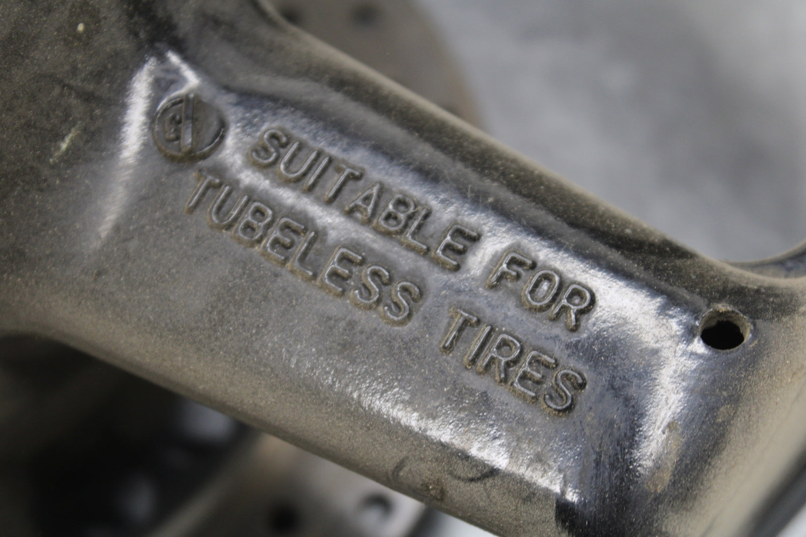 91-93 YAMAHA FZR1000 REAR WHEEL BACK RIM BB28