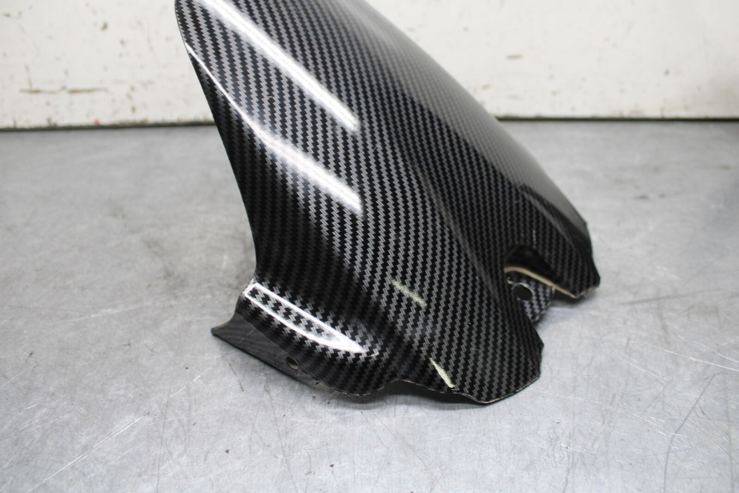 08-10 SUZUKI GSXR 600 AFTERMARKET REAR BACK WHEEL TIRE HUGGER FENDER  BB721