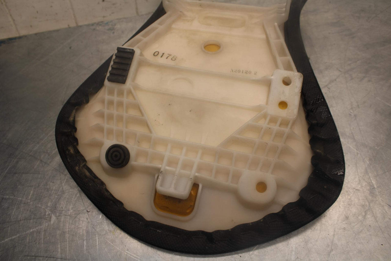 07-08 KAWASAKI NINJA ZX6R FRONT DRIVERS SEAT PAD SADDLE  53066-0178-MA BB456