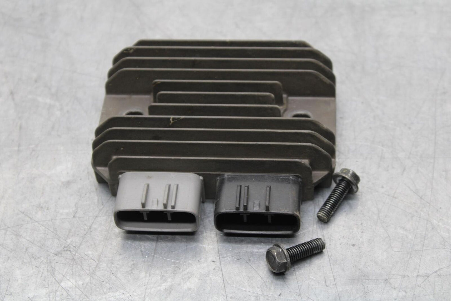 2011 Kawasaki Ninja ZX6R ZX600R RECTIFIER VOLTAGE REGULATOR 21066-0731 BB587