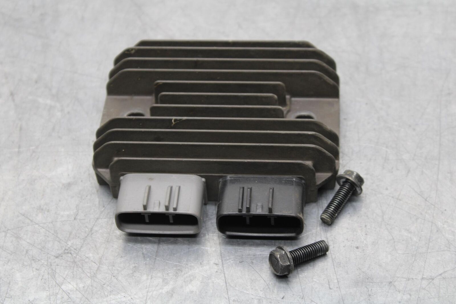 2011 Kawasaki Ninja ZX6R ZX600R RECTIFIER VOLTAGE REGULATOR 21066-0731 BB587