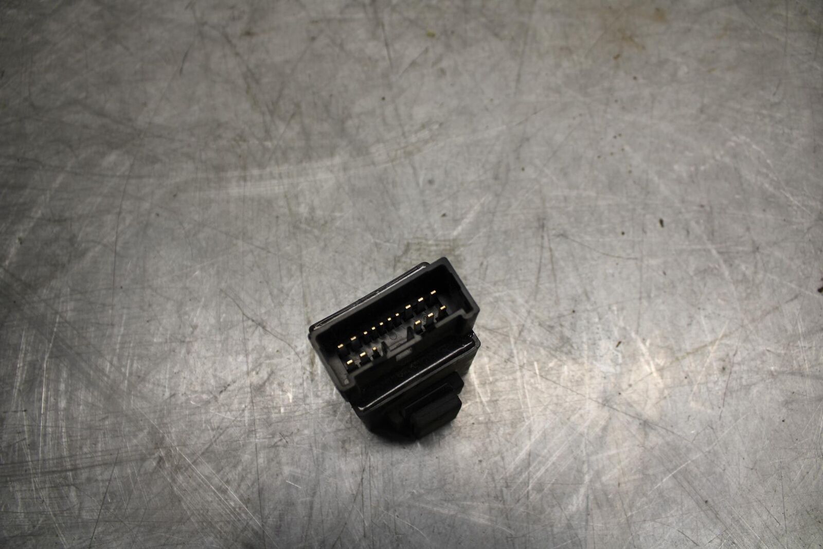 17-19 YAMAHA FZ09 FUEL PUMP SWITCH BB480