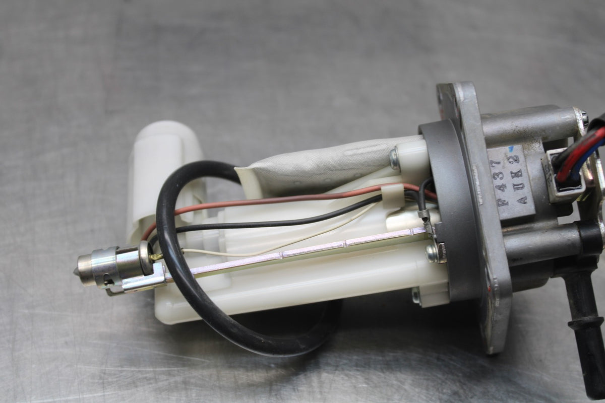 06 KAWASAKI NINJA 650 EX650 FUEL PUMP GAS PETROL SENDER UNIT BB823