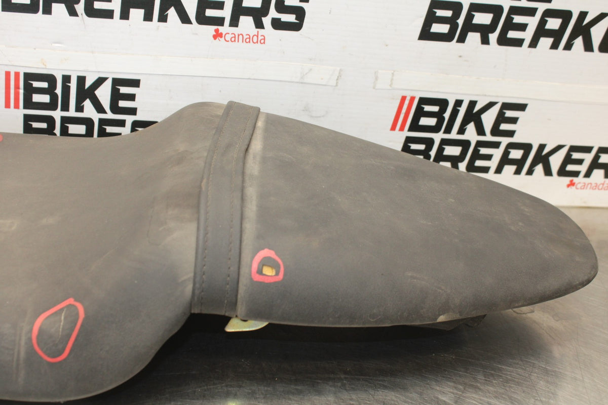 98-05 HONDA SUPER HAWK 1000 VTR1000F FRONT REAR SEAT SADDLE BB924