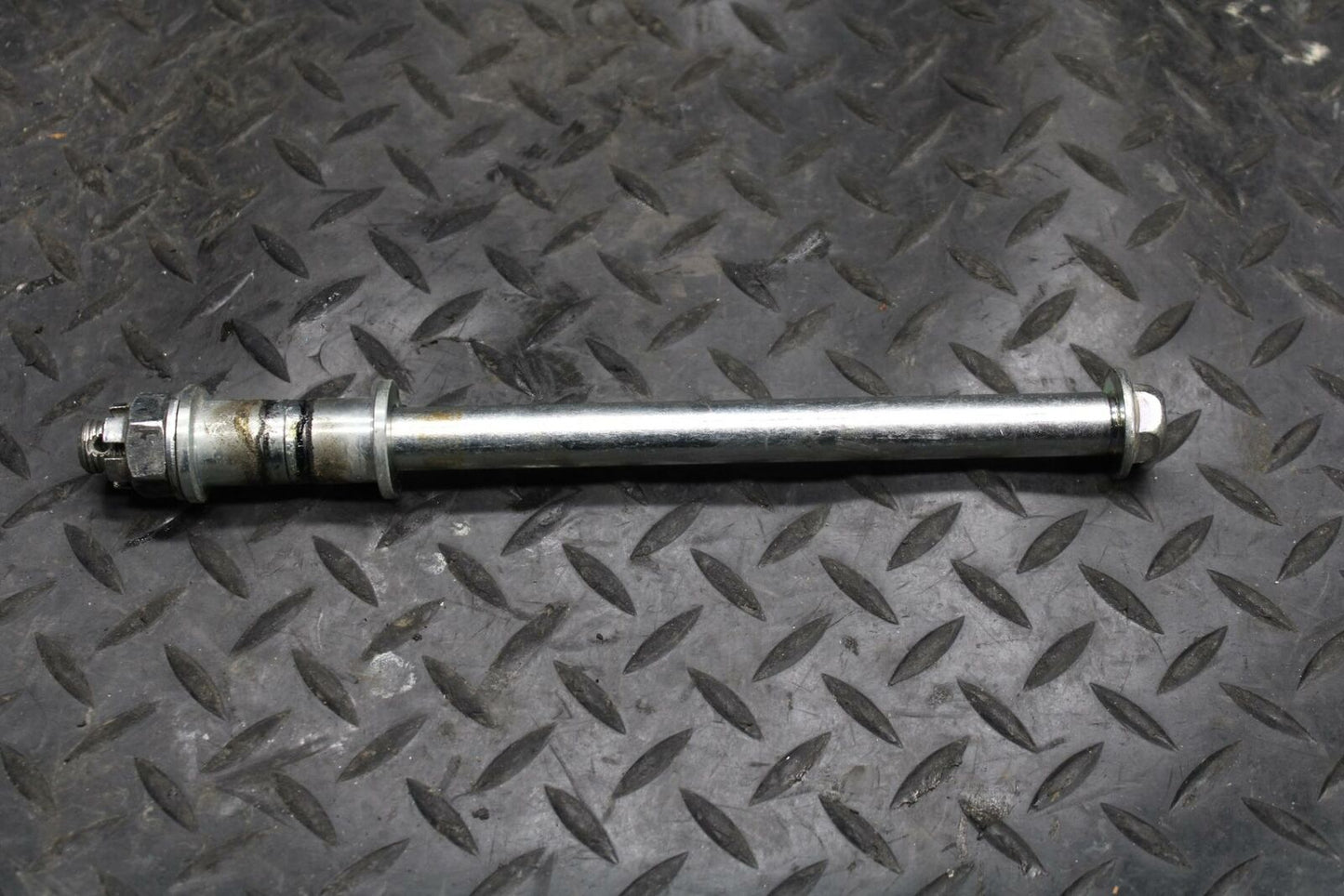 17 KAWASAKI NINJA 300 FRONT WHEEL RIM AXLE PIVOT BOLT 41068-0024 BB215