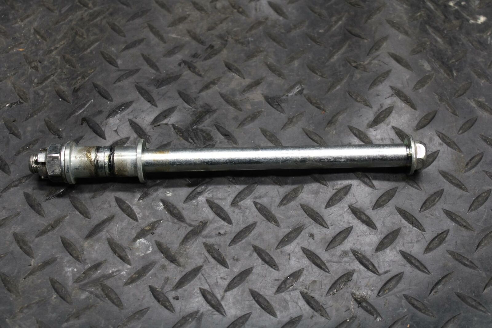 17 KAWASAKI NINJA 300 FRONT WHEEL RIM AXLE PIVOT BOLT 41068-0024 BB215