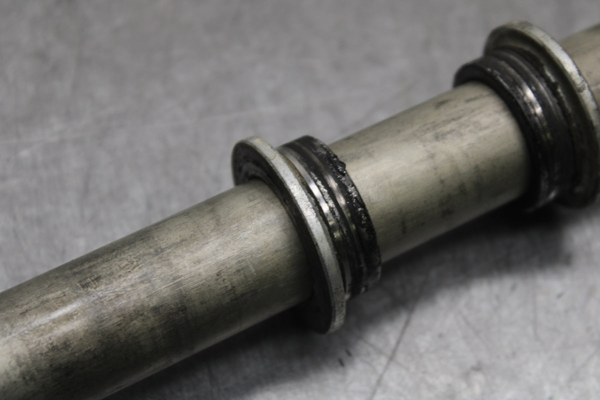 24-25 KAWASAKI NINJA ZX6R FRONT WHEEL RIM AXLE PIVOT BOLT BB726