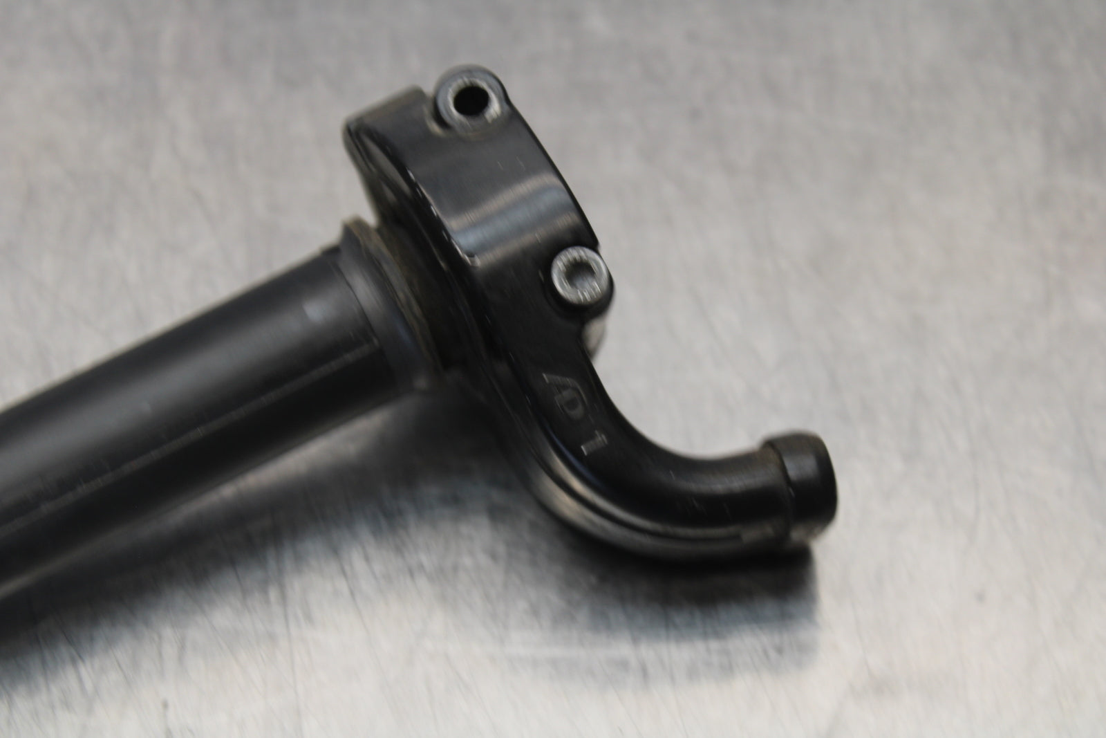07-08 YAMAHA YZF R1 THROTTLE CABLE LINE HOUSING GUIDE BB160