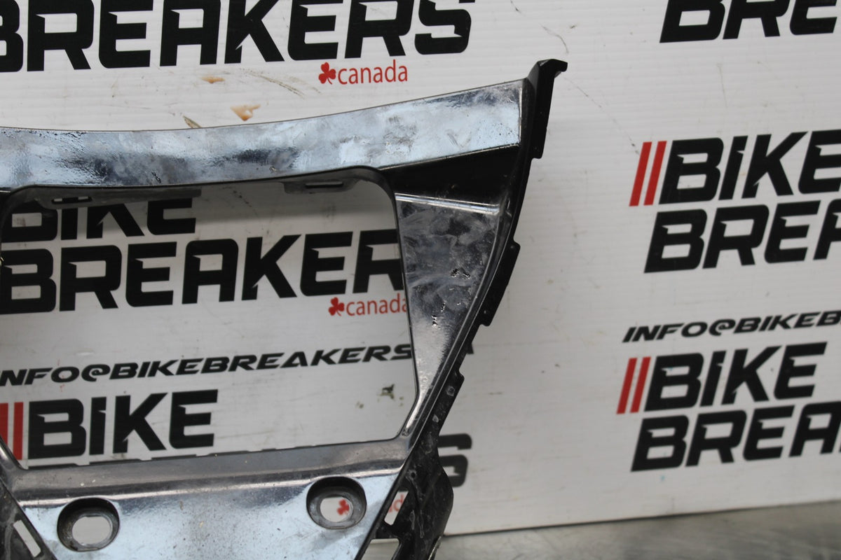 18 YAMAHA YZF R1  FRONT LOWER INNER EXHAUST V FAIRING COWL GUARD BB838