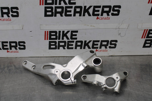 16 DUCATI 959 PANIGALE ENGINE/ FRAME MOUNT MOTOR BRACKET SET BB912