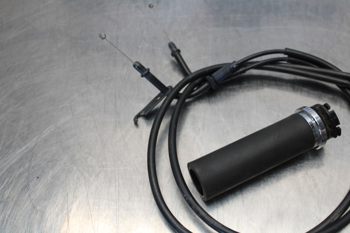 09 YAMAHA V STAR 950 THROTTLE CABLES LINES BB172