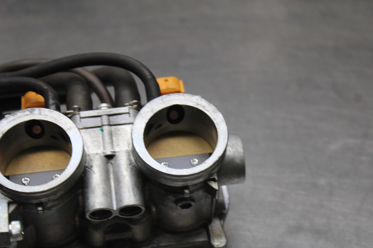 13-24 HONDA CBR600RR MAIN FUEL INJECTORS / THROTTLE BODIES BB772